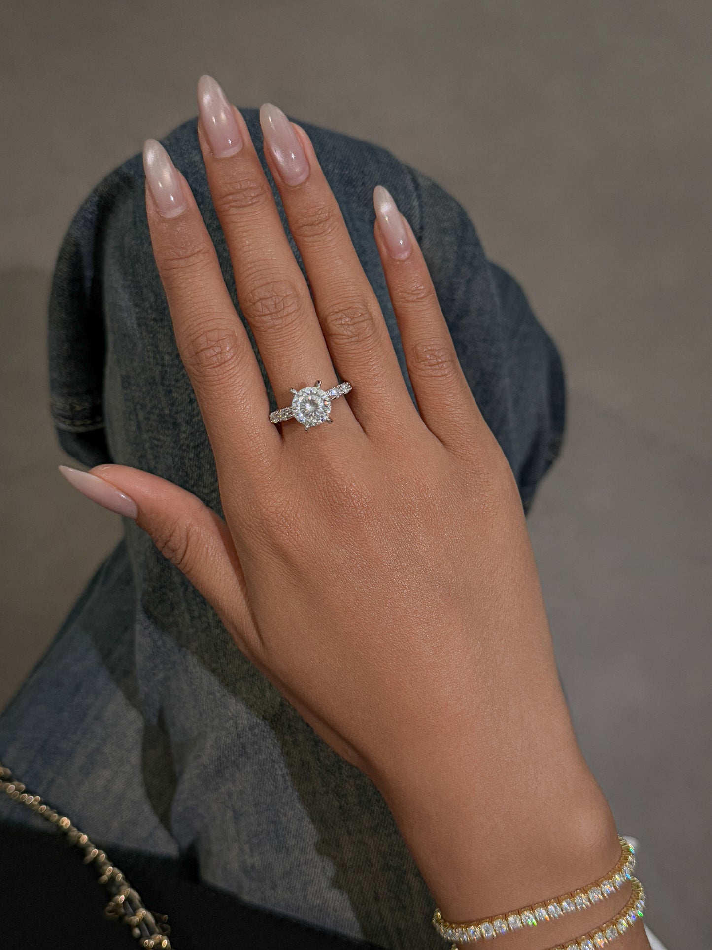 6-PRONG SOLITAIRE ROUND CUT ENGAGEMENT RING (3 Carat)