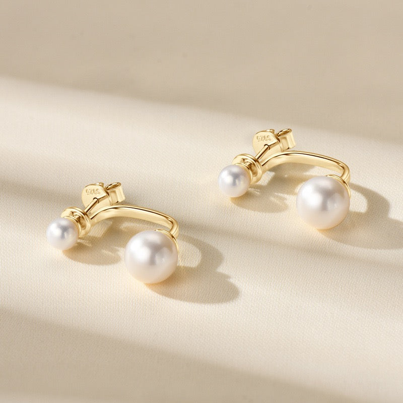 The Pearl Earrings