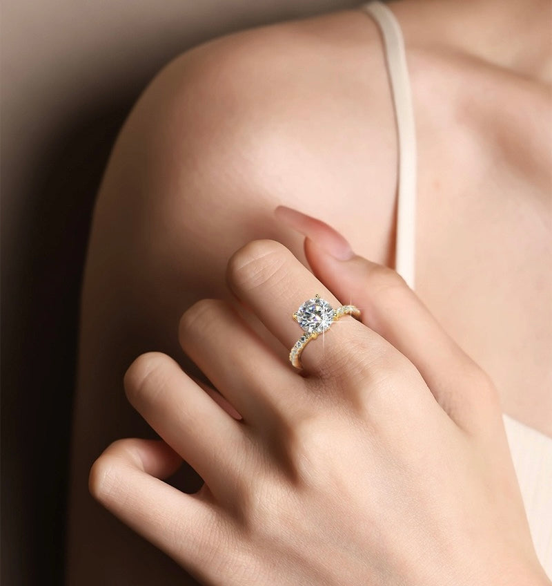 CLASSIC ROUND CUT SOLITAIRE MOISSANITE ENGAGEMENT RING (2 Carat)