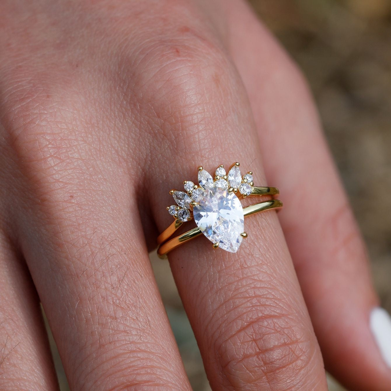 PEAR CUT MOISSANITE CLUSTER ENGAGEMENT RING SET (2 Carat)
