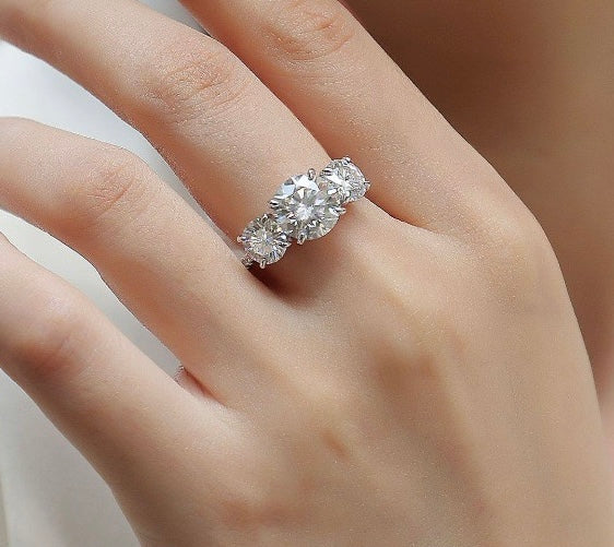 THRESS STONE ROUND CUT SOLITAIRE MOISSANITE ENGAGEMENT RING (3 Carat)