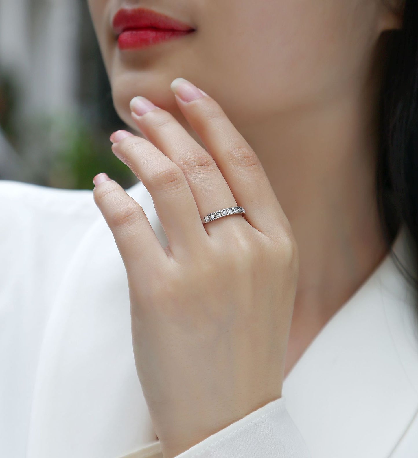 MOISSANITE HALF ETERNITY BAND (2mm)