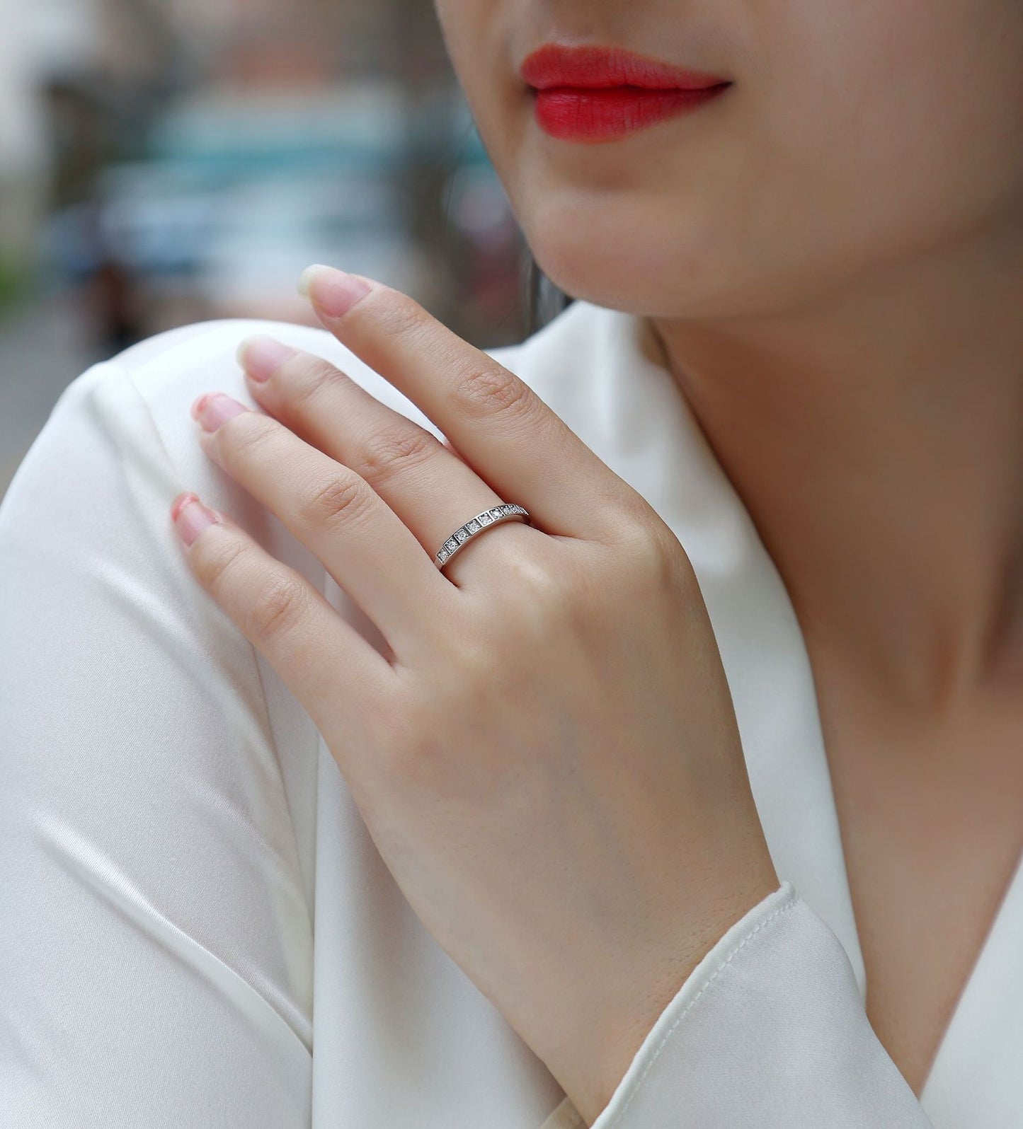 MOISSANITE HALF ETERNITY BAND (2mm)