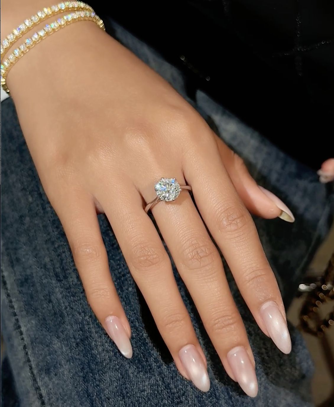 CLASSIC ROUND CUT SOLITAIRE MOISSANITE ENGAGEMENT RING