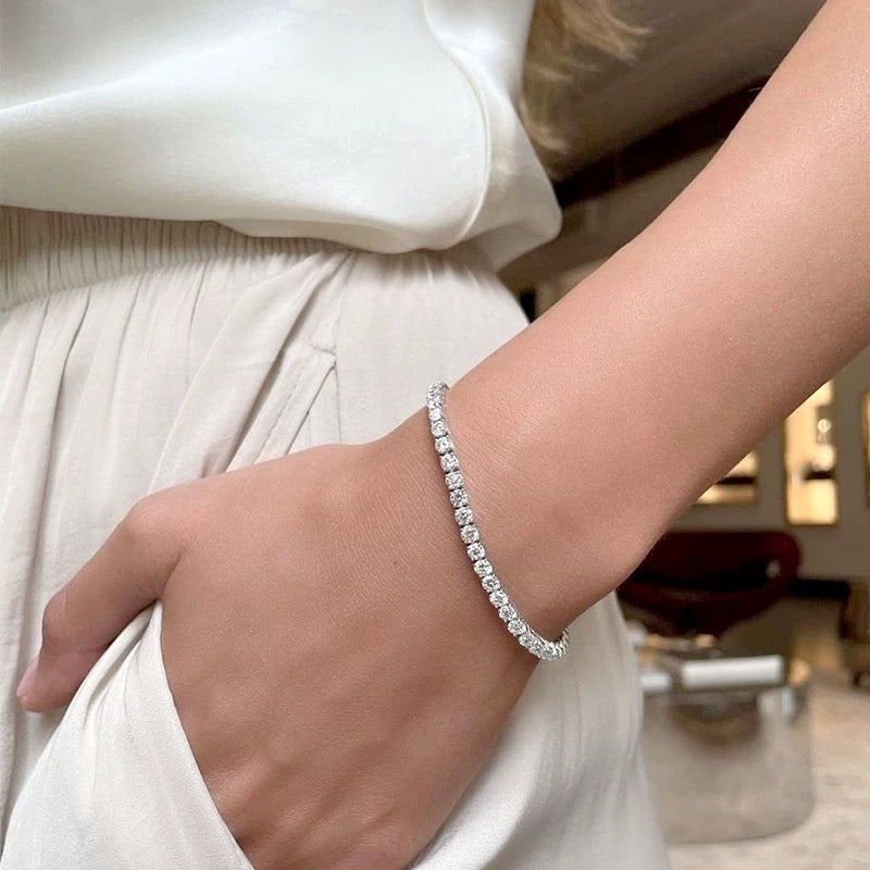 The Cleo Tennis Bracelet (2 mm Moissanite)