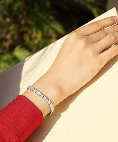 The Blakely Moissanite Tennis Bracelet (4mm)