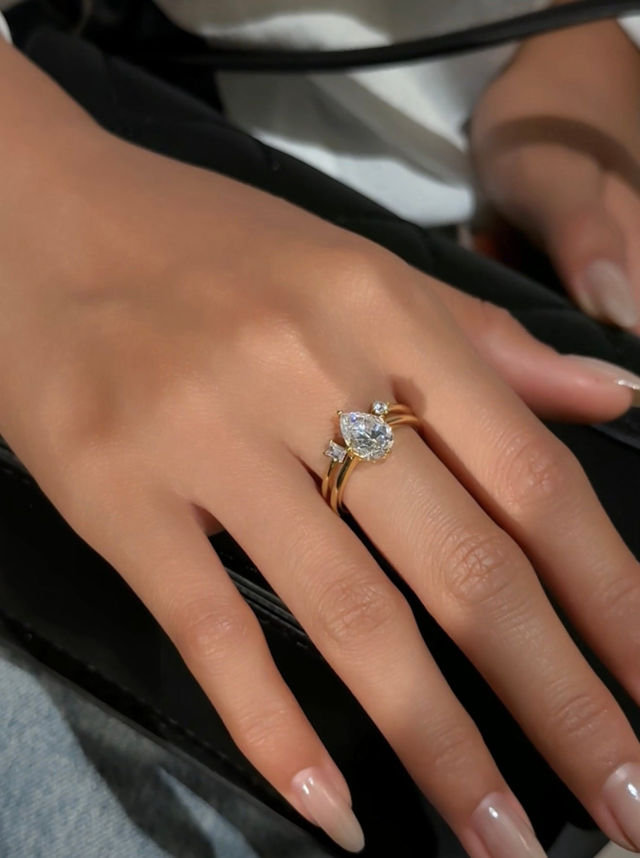 PEAR CUT MOISSANITE CLUSTER ENGAGEMENT RING SET (2 Carat)