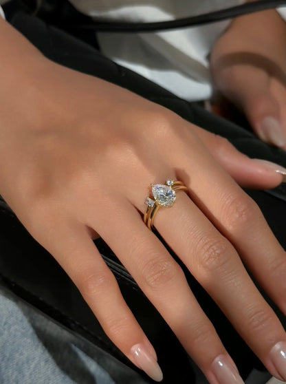PEAR CUT MOISSANITE CLUSTER ENGAGEMENT RING SET (2 Carat)
