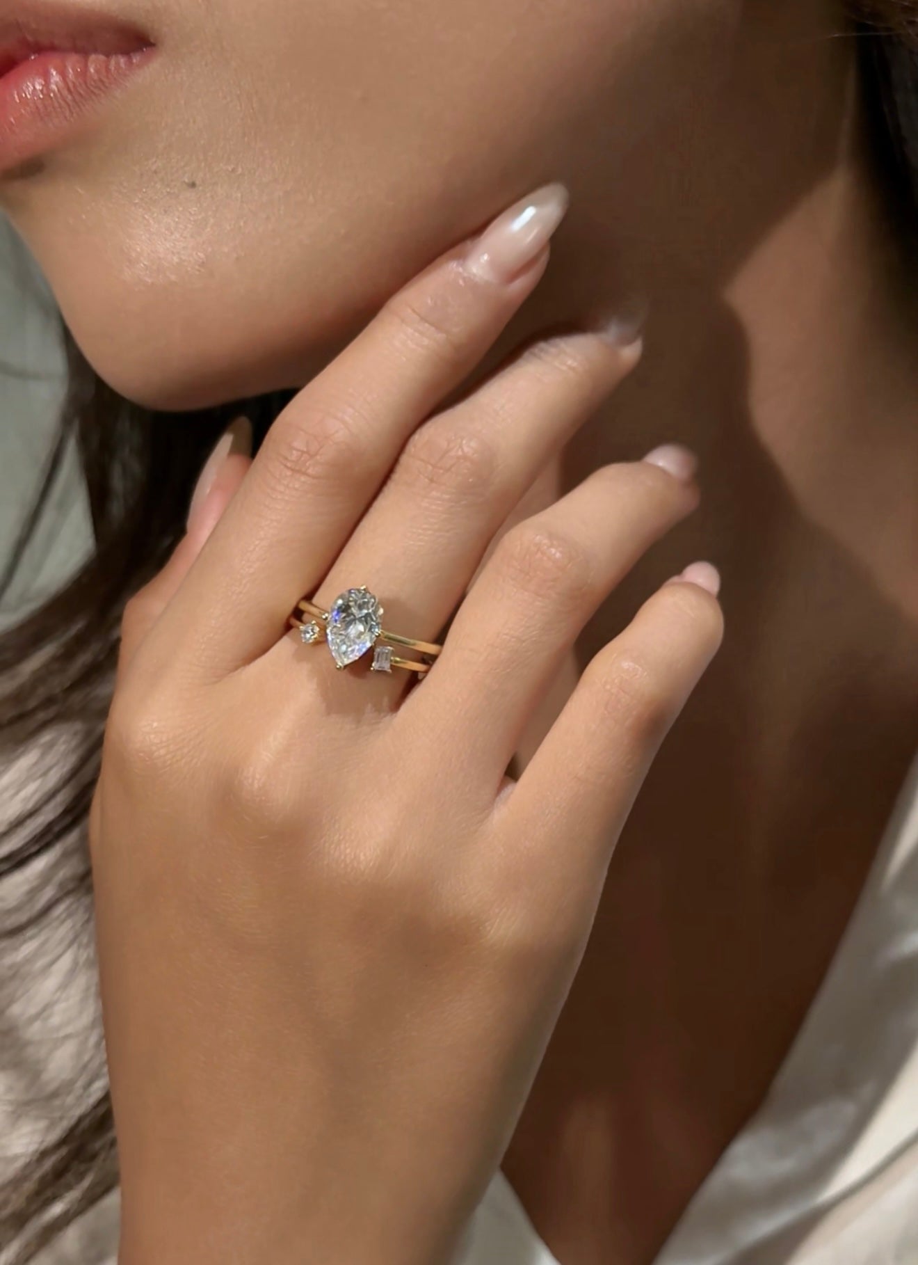 PEAR CUT MOISSANITE CLUSTER ENGAGEMENT RING SET (2 Carat)
