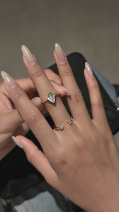 PEAR CUT MOISSANITE CLUSTER ENGAGEMENT RING SET (2 Carat)